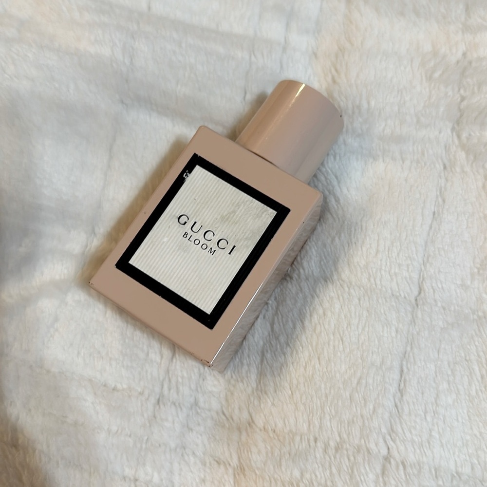 Gucci perfume bottle